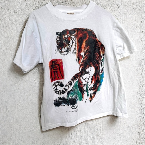 Vintage Tiger Graphic Tee – 90s Chinese Zodiac Art T-Shirt – Size L y2k unisex - Picture 1 of 5